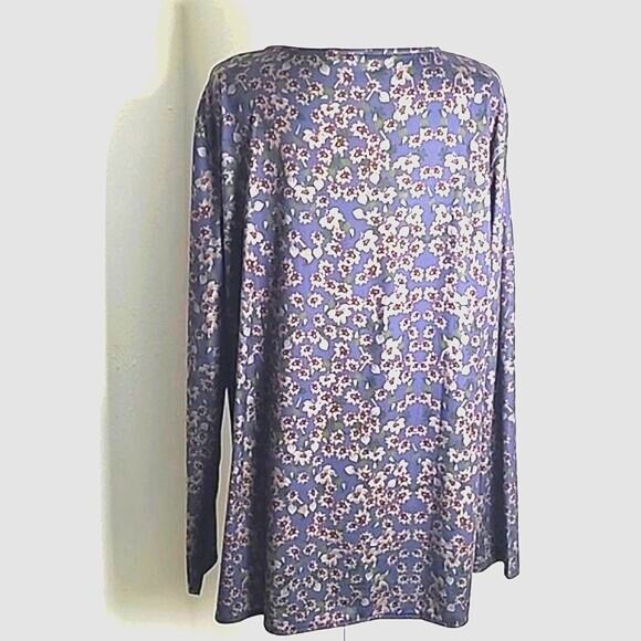 Gray Tunic Top with Maroon Flowers, Big Zipper at Neckline,  Size XXL - Picture 6 of 8